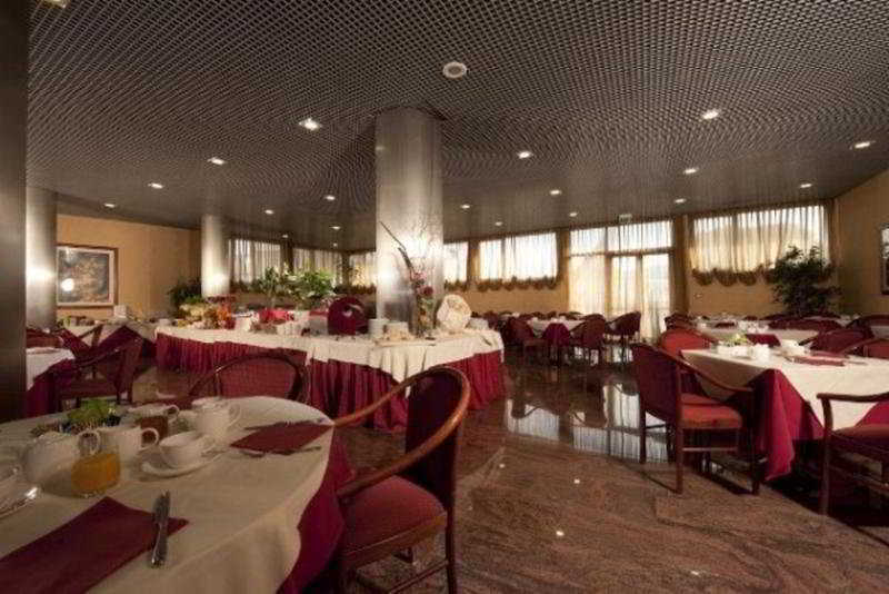 Hotel & Residence Castelli Montecchio Maggiore Restaurant billede